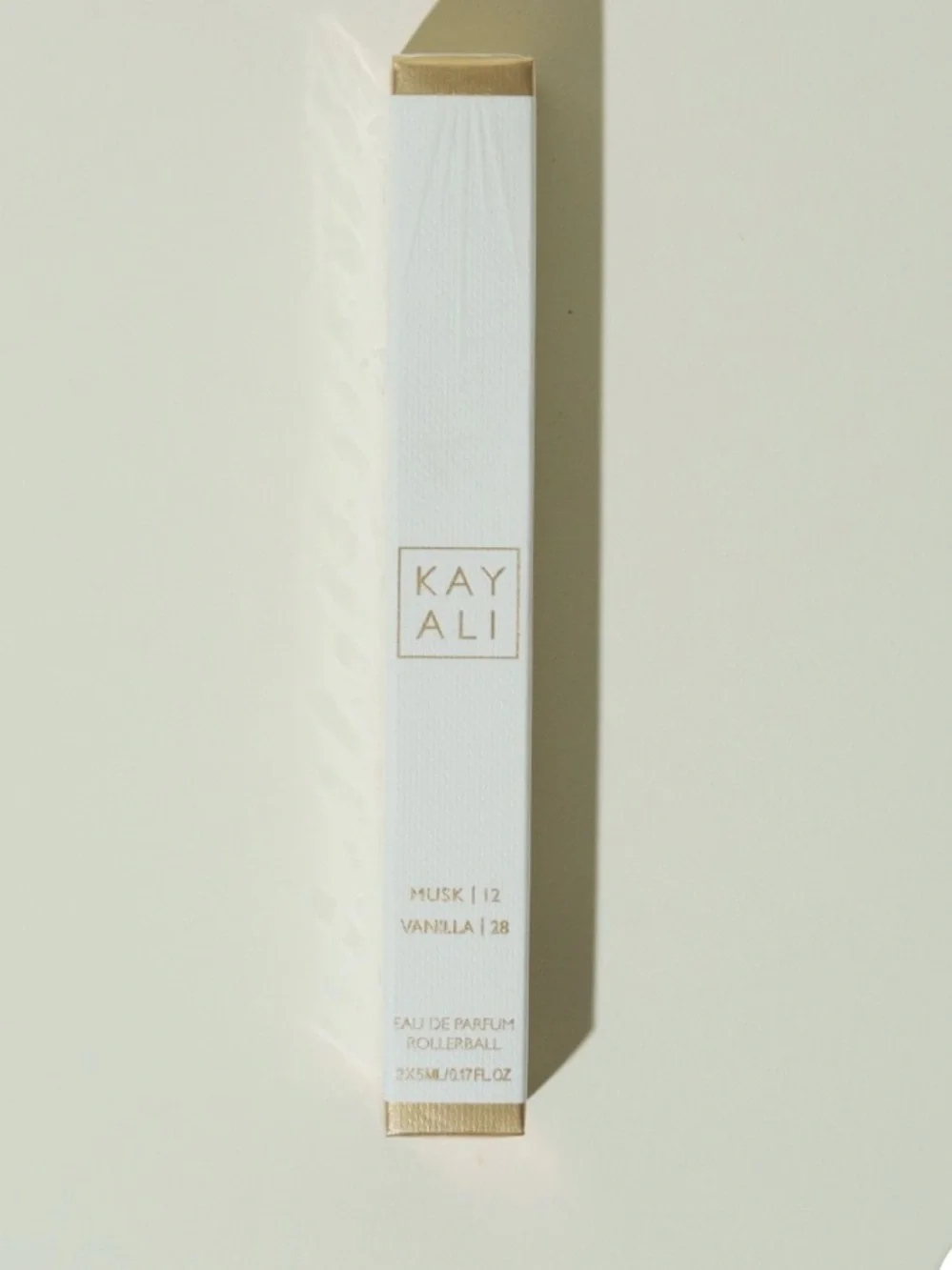 KAYALI Musk 12 & Vanilla 28 Rollerball - White & Gold